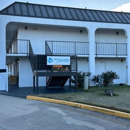 Homelodge Ньюнен Экстерьер фото